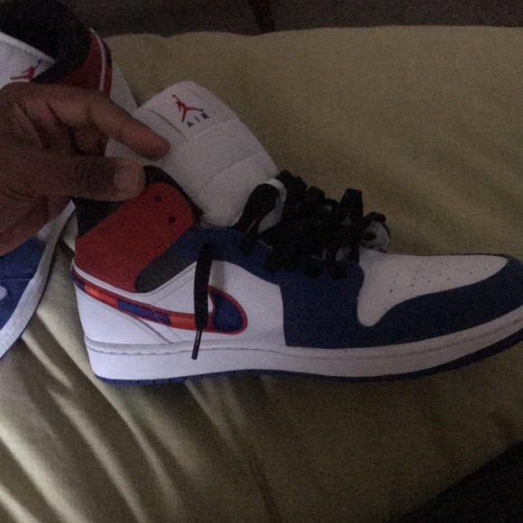 Air Jordan’s 1 mid size at 10.5 - Picture 2 of 5